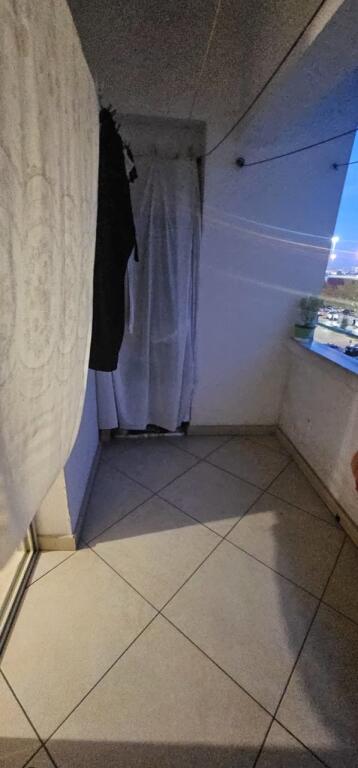 🏢 SHITET APARTAMENT 2+1 • PRANË SHKOLLËS BEDRIE BEBEZIQI • RRUGA E PORTIT
