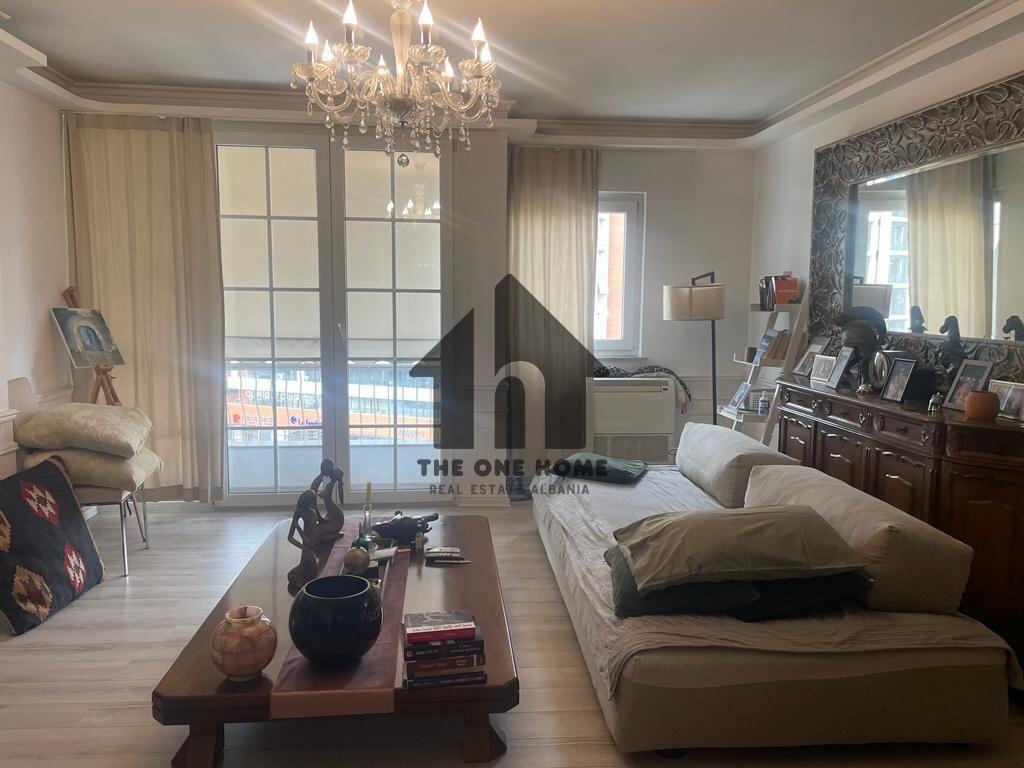 SUPER APP.VENDITA 2+1+2 FRONTE - DELIJORGJI (SUL BOULEVARD / VISTA PANORAMICA)