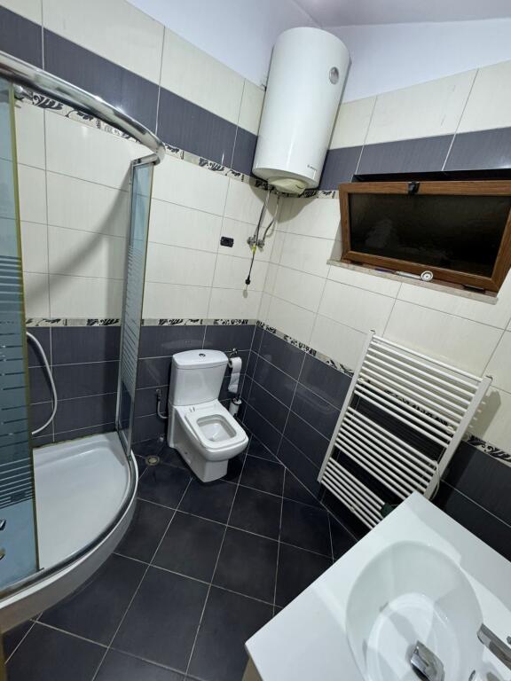 QERA DYQAN - BLLOKU . 20M2