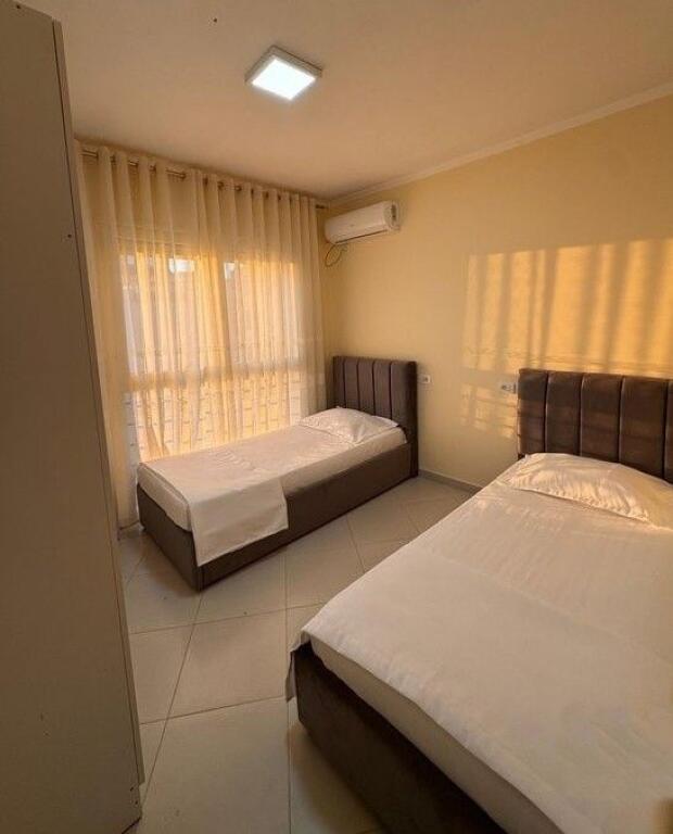 APARTAMENT 2+1 ME QERA PRANE PROKURORISE SE TIRANES!