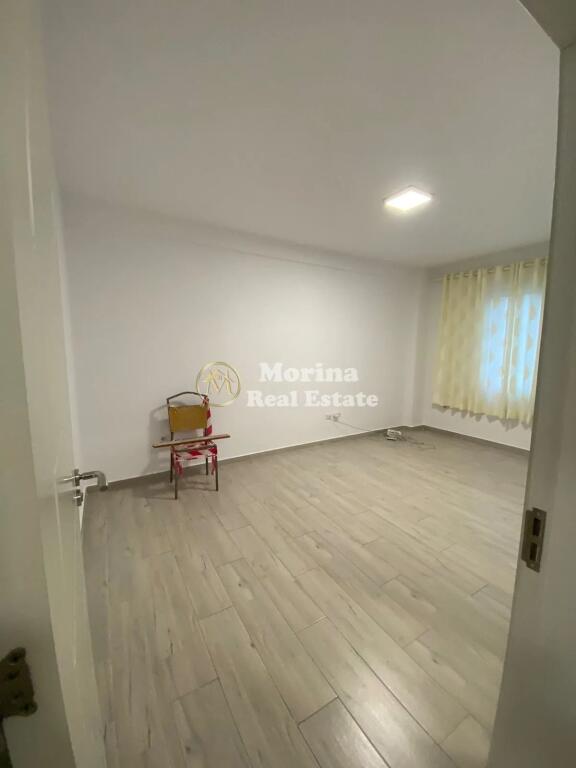 Qera, Apartament 1+1, Rruga Jorgo Plaku , 400 Euro/Muaj,