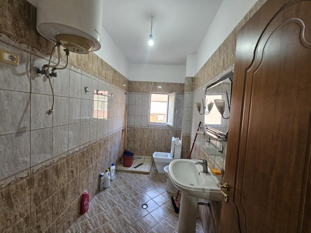 OKAZION APARTAMENT 2+1 Vlore