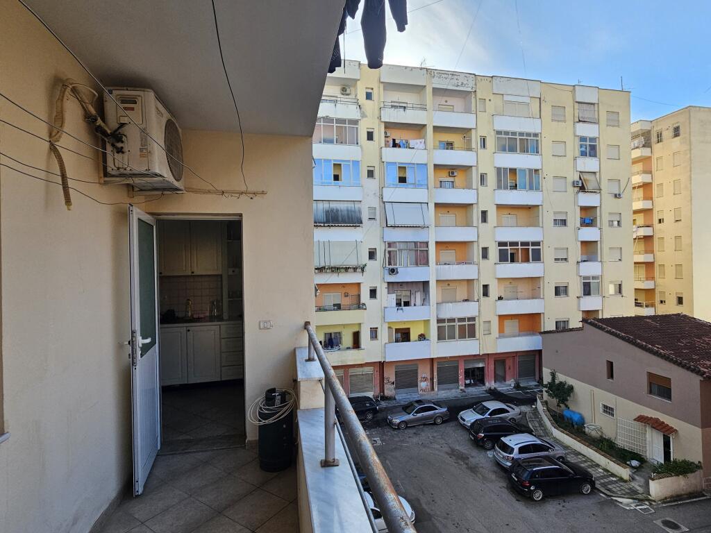 OKAZION APARTAMENT 2+1 Vlore