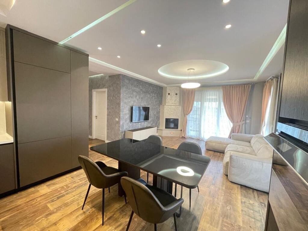 Jepet apartament me qera