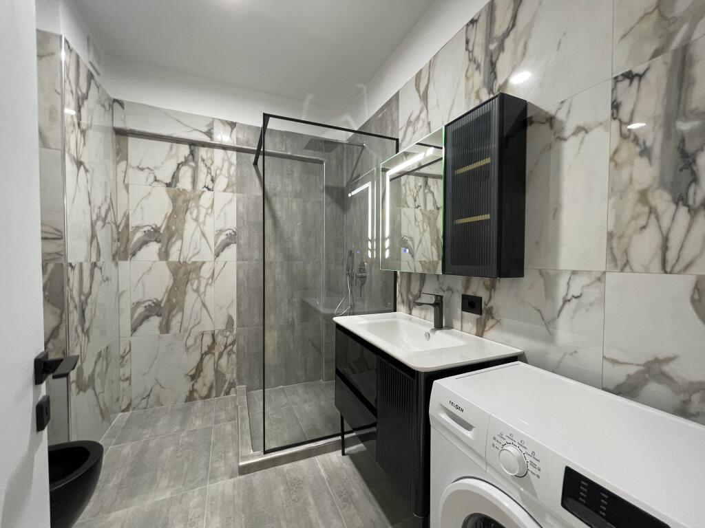 Jepet me QIRA apartament 2+1+parkim në rezidencë private, Liqeni Farkës