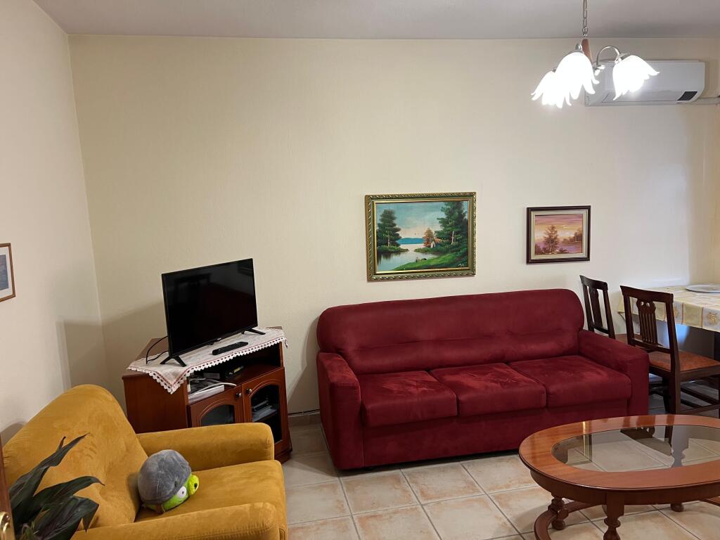 Jepet Me Qera Apartament 1+1+1 Ballkon