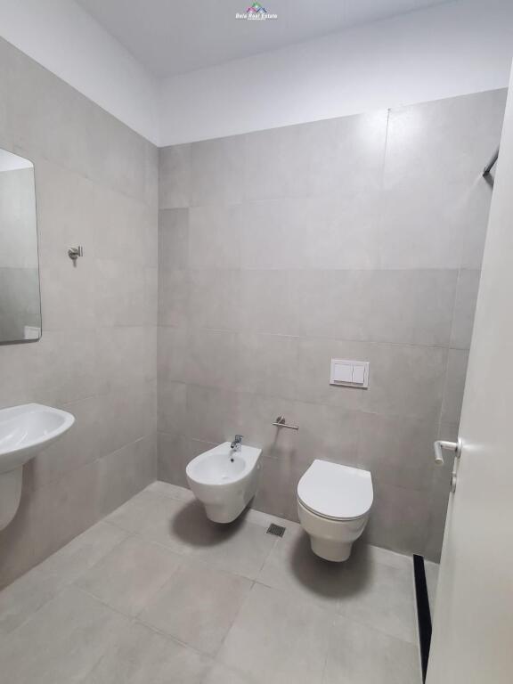 Apartament Me Qera 2+1+2 tek Liqeni i Thate (ID B2201595) Tirane