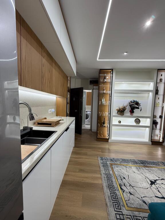 ✨ APARTAMENT 2+1 ME QIRA 📍 Ish-Fusha e Aviacionit