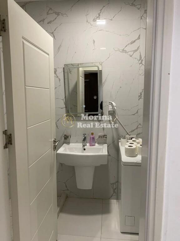 Qera, Apartament 1+1, Rruga Jorgo Plaku , 550 Euro/Muaj,