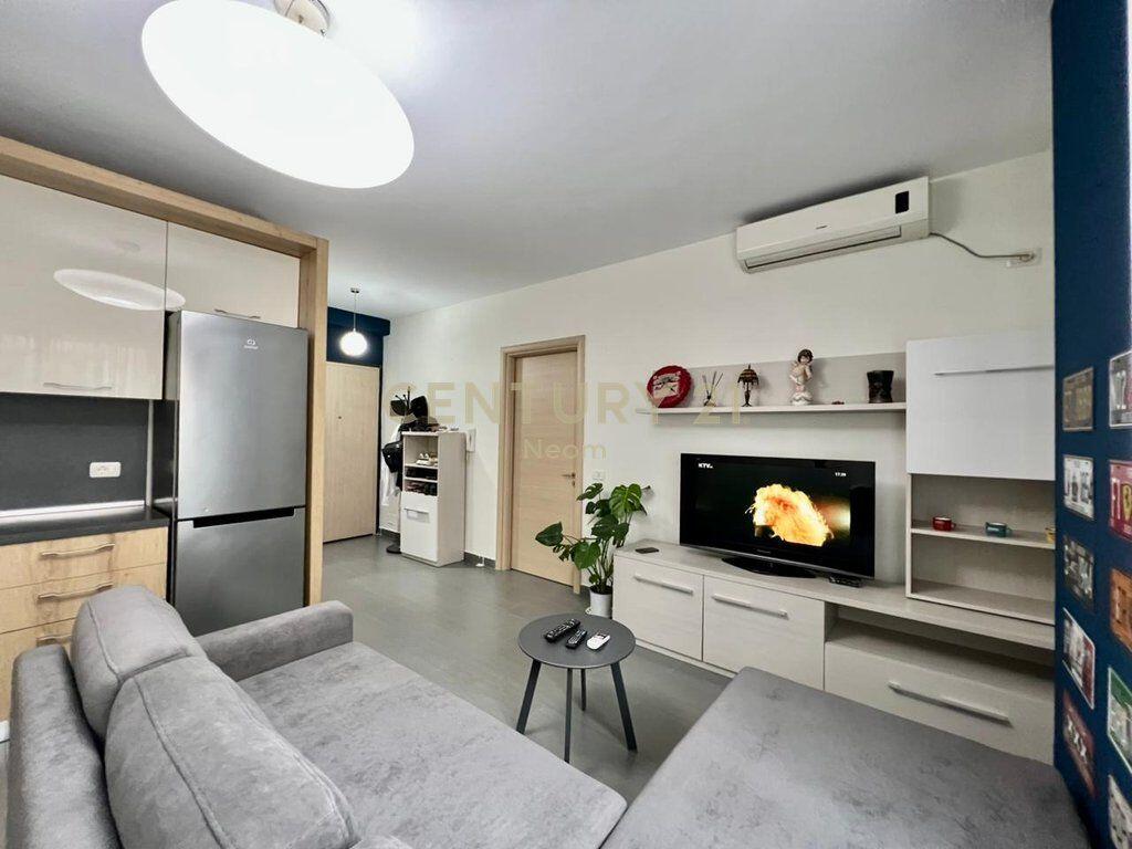 Apartament 1+1 me qira te Rruga e Barrikadave