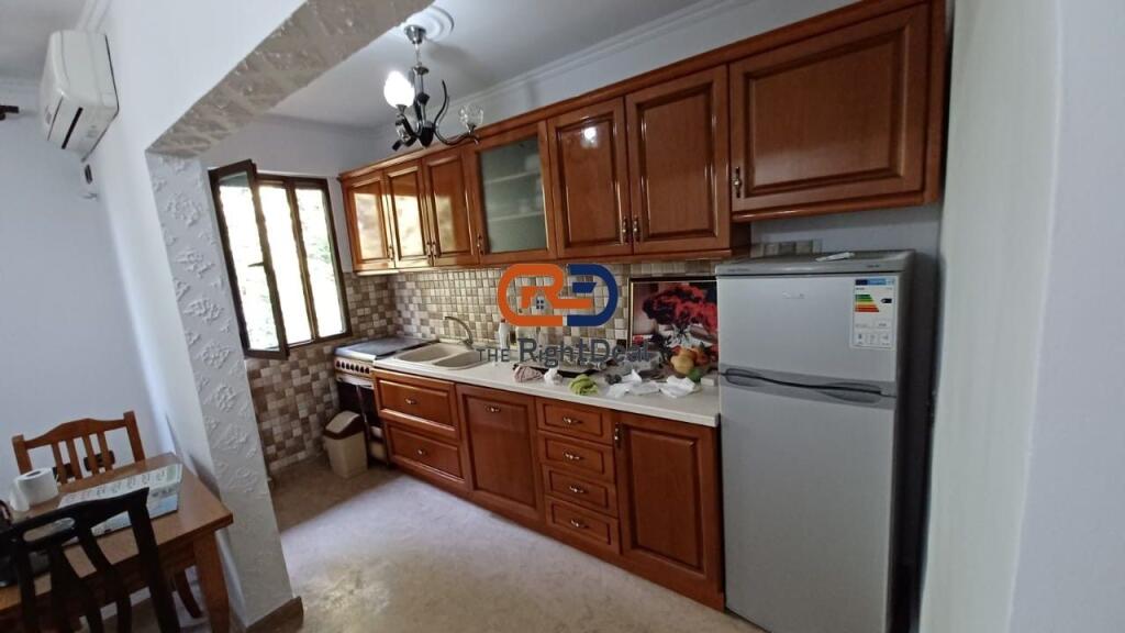 Ne Allias, Jepet Me Qira Apartament 2+1, Me Planimetri Te Rregullt!