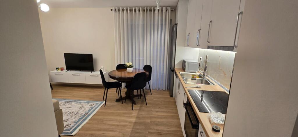 APARTAMENT ME QIRA 2+1 TE RRUGA MYSLYM SHYRI , TIRANE