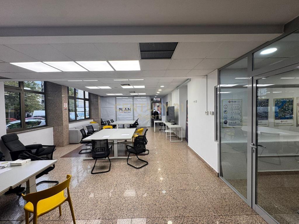 AMBIENT KOMERCIAL ME QIRA NË KATIN 0 – SHESHI WILSON