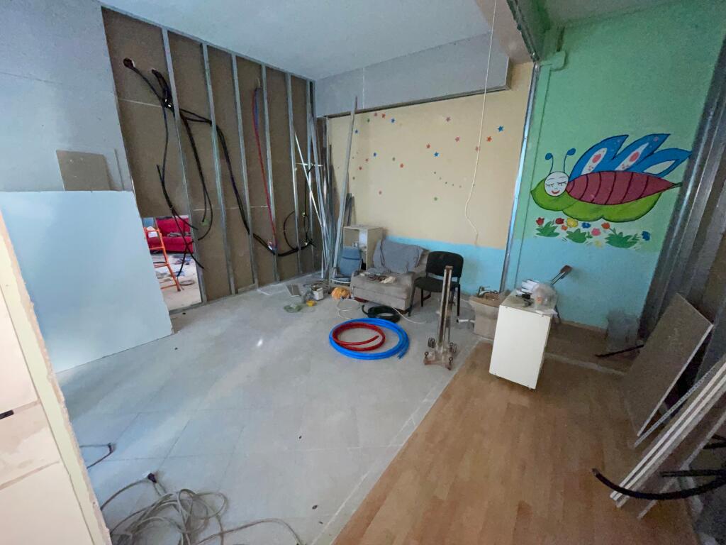 Jepet apartament me qera 1+1 400€