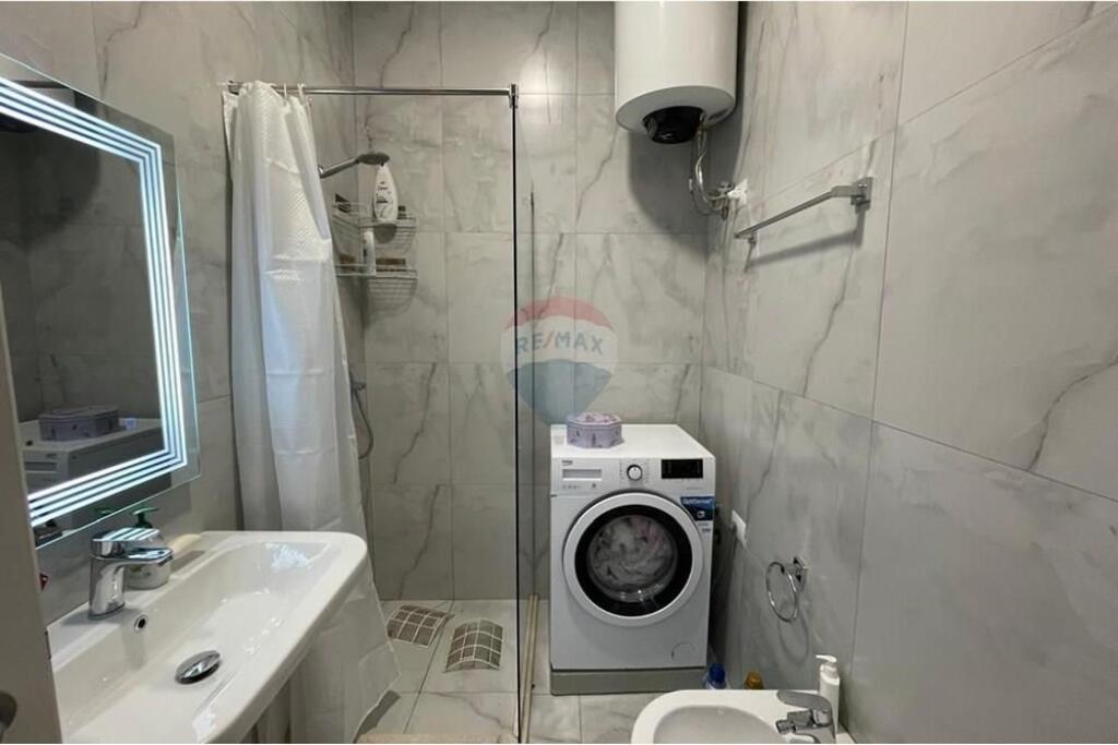 Apartament 1+1 me Qira tek Kompleksi Mangalem