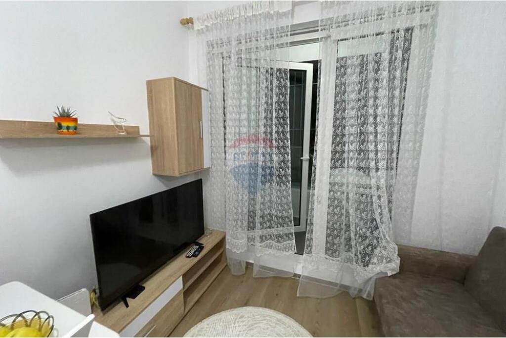 Apartament 1+1 me Qira tek Kompleksi Mangalem