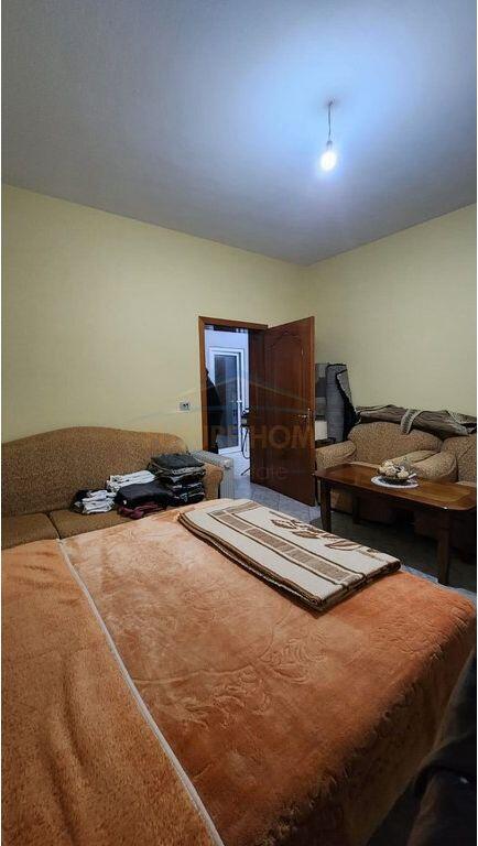 For sale, 3-storey villa, Sauk, Tirana