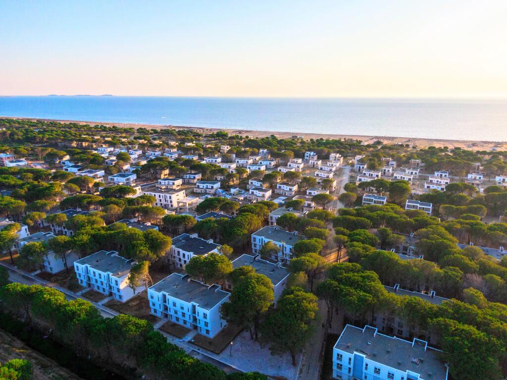 Shitet Apartament 2+1 , "San Pietro Residences" , Gjiri Lalzit