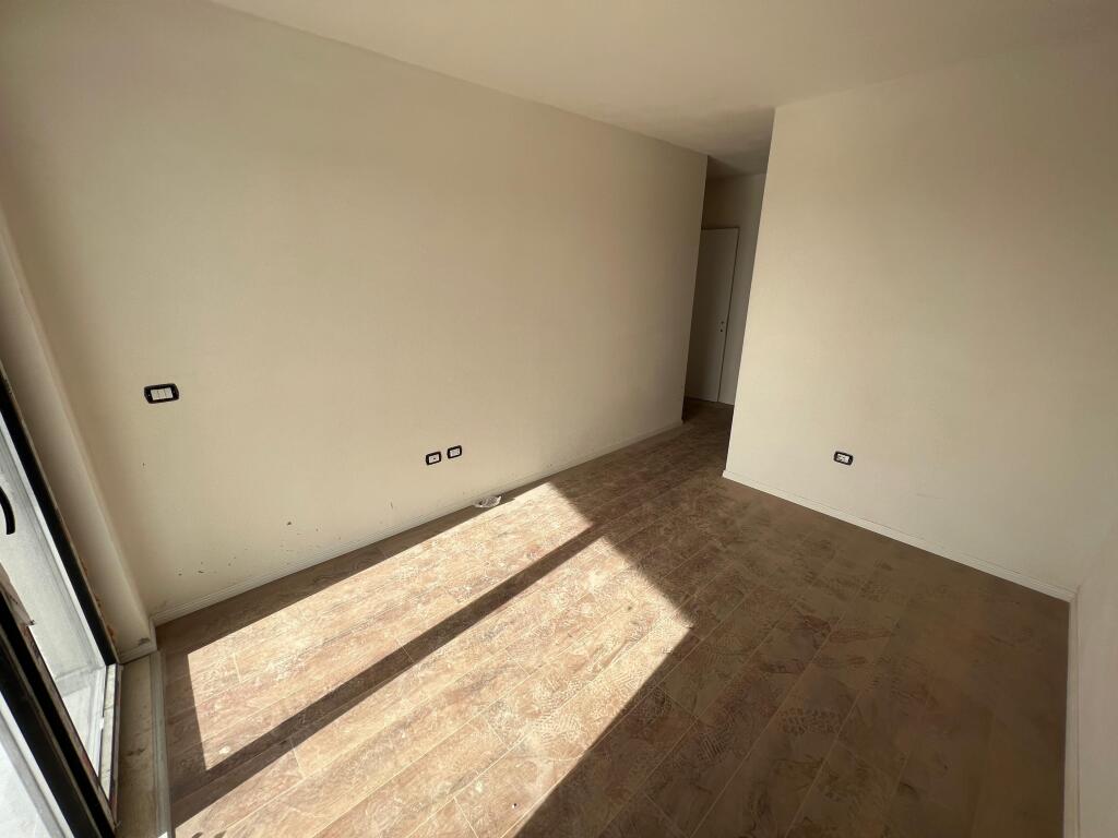 Shitet Apartament 2+1+2 Turdiu