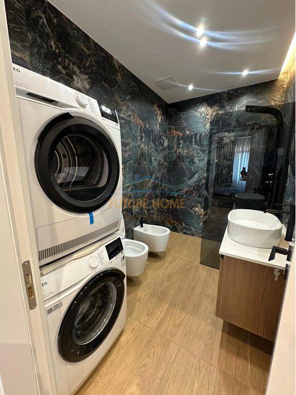 Rent,Apartment 2+1+2,Center,Tirana