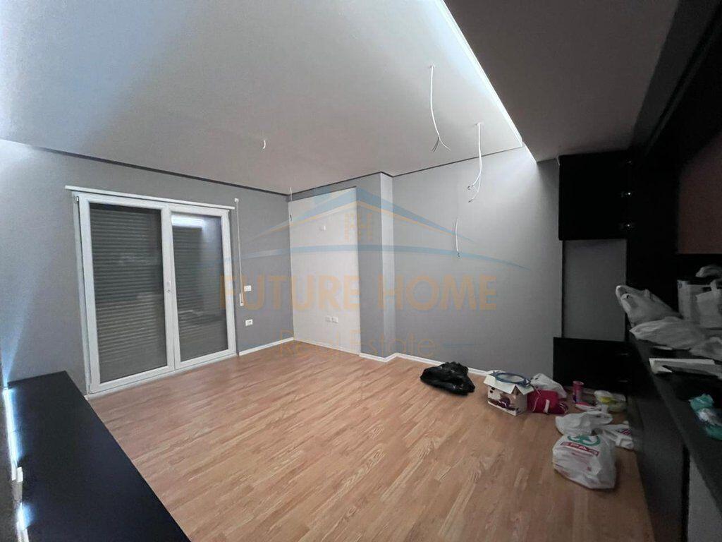 Qera, Apartament 2+1, Qender.
