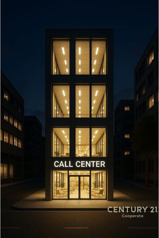 WE SELL A 4-STORY COMMERCIAL BUILDING IN THE CENTER OF XHAMLLIK 1,360,000 €