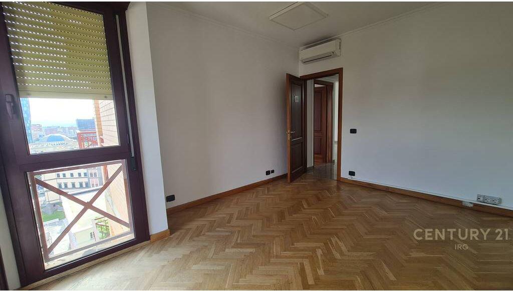 ZYRE TEK TORRE DRINI!