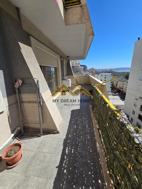 FOR RENT APARTMENT 2+1+2 CENTER DURRES!