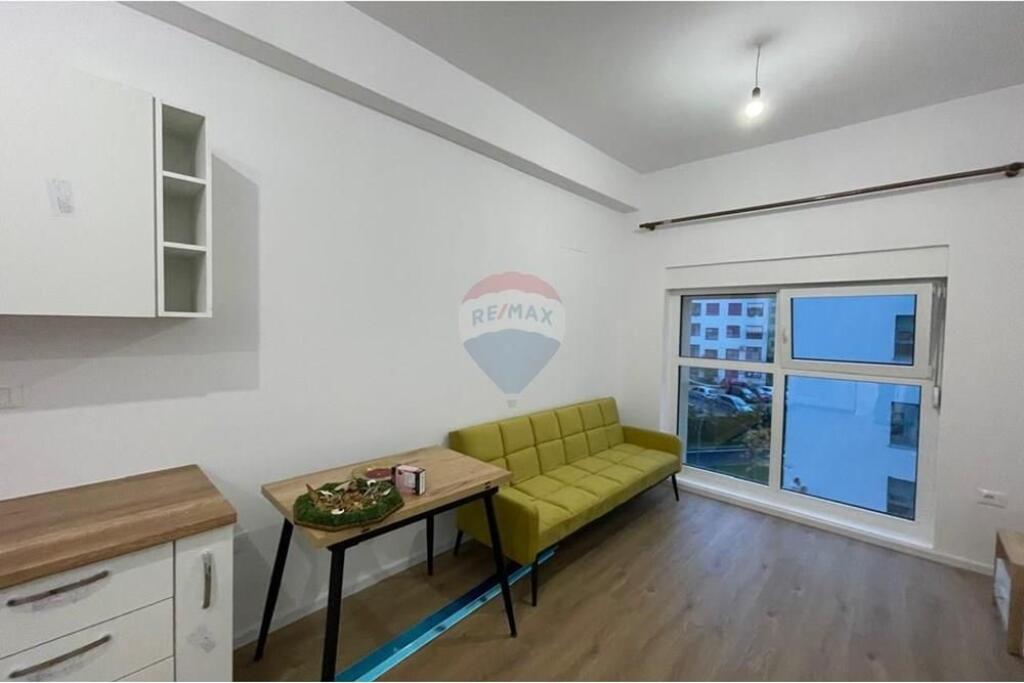Apartament 1+1 me Qira Tek Kompleksi Mangalem