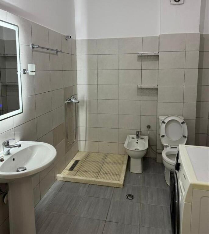 Appartamento 2+1 in affitto a Yzberisht