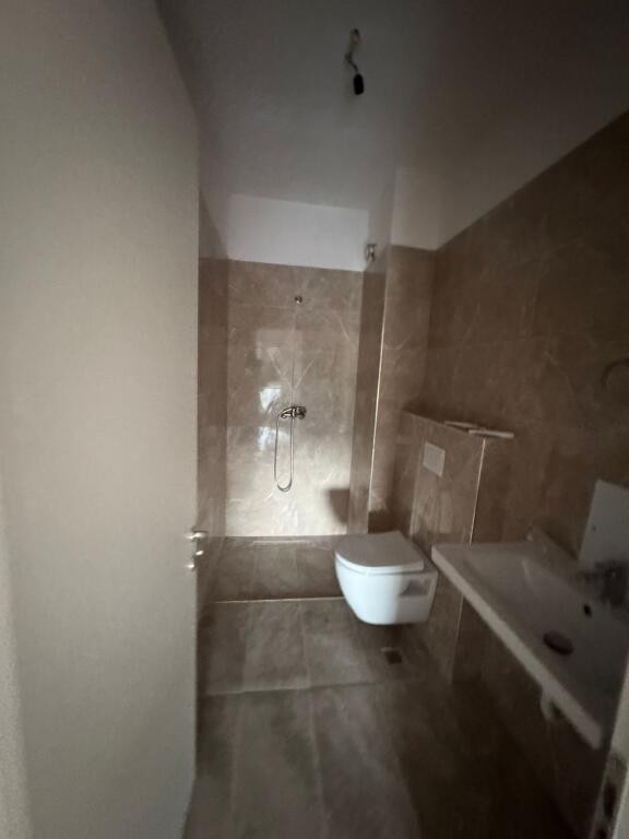 Jepet me qira apartament 1+1 📍 Trio Tower