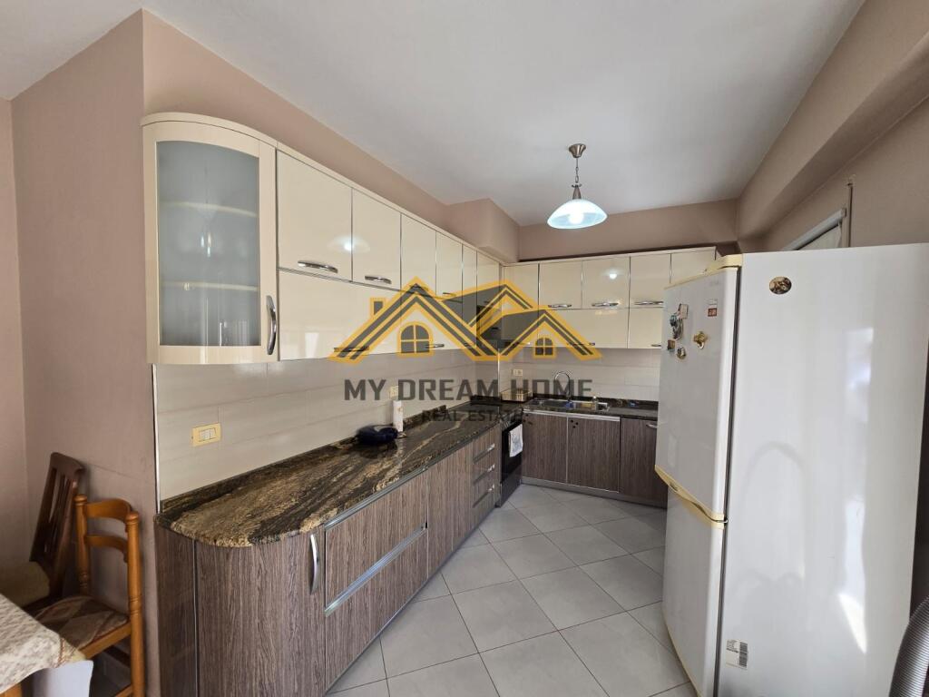 FOR RENT APARTMENT 2+1+2 CENTER DURRES!