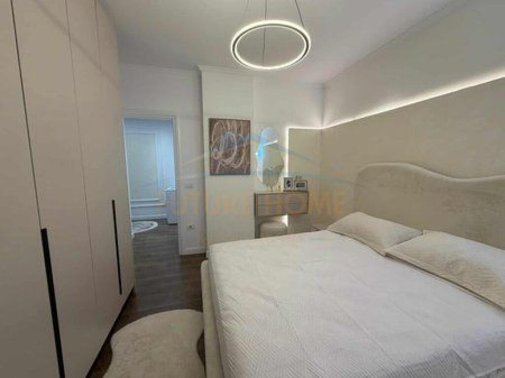 Shitet , Apartament 1+1 , Yzberisht , Tirane