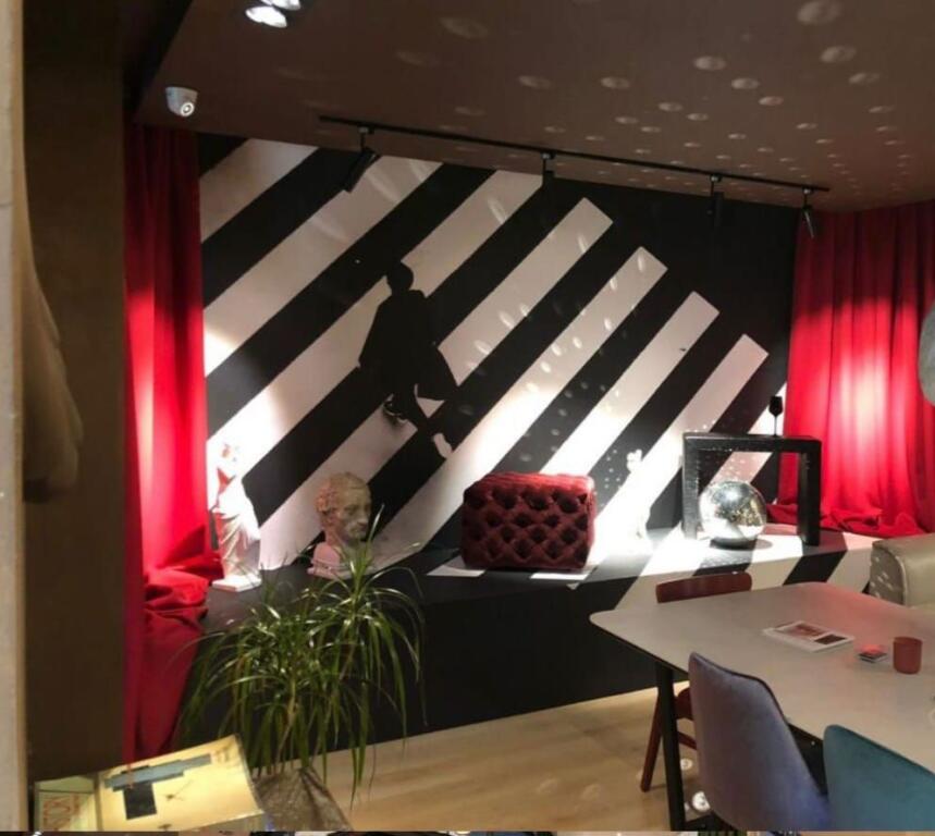 Japim me qera Ambjent Biznesi    Elar2 8 1383