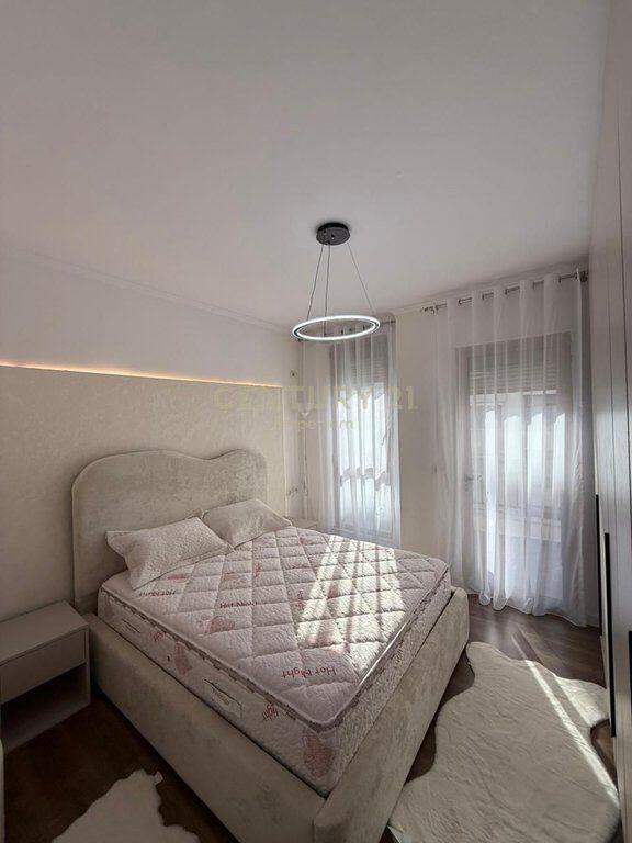 Shitet Apartament 1+1 në Yzberisht – Nela 6