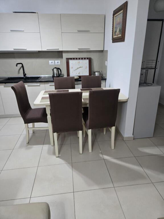🏡 Jepet me qira apartament 2+1 📍 Rruga e Kavajës