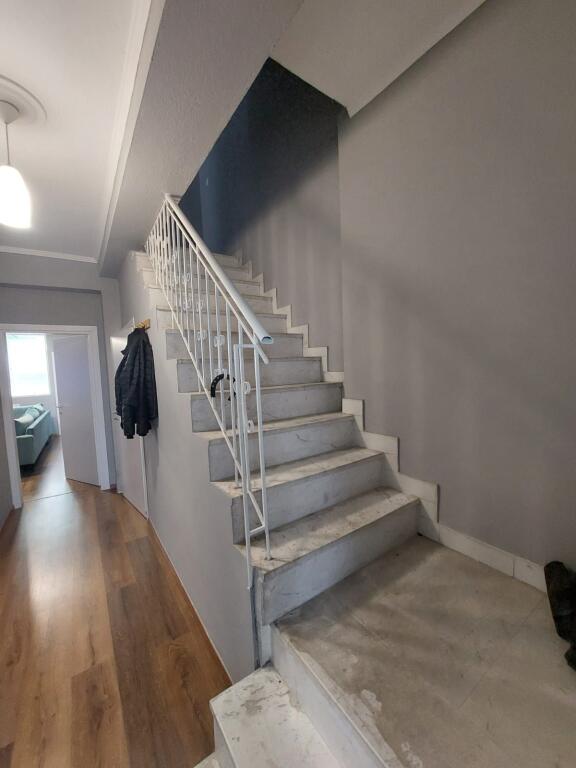 Three-story villa for sale, near the Ballet school