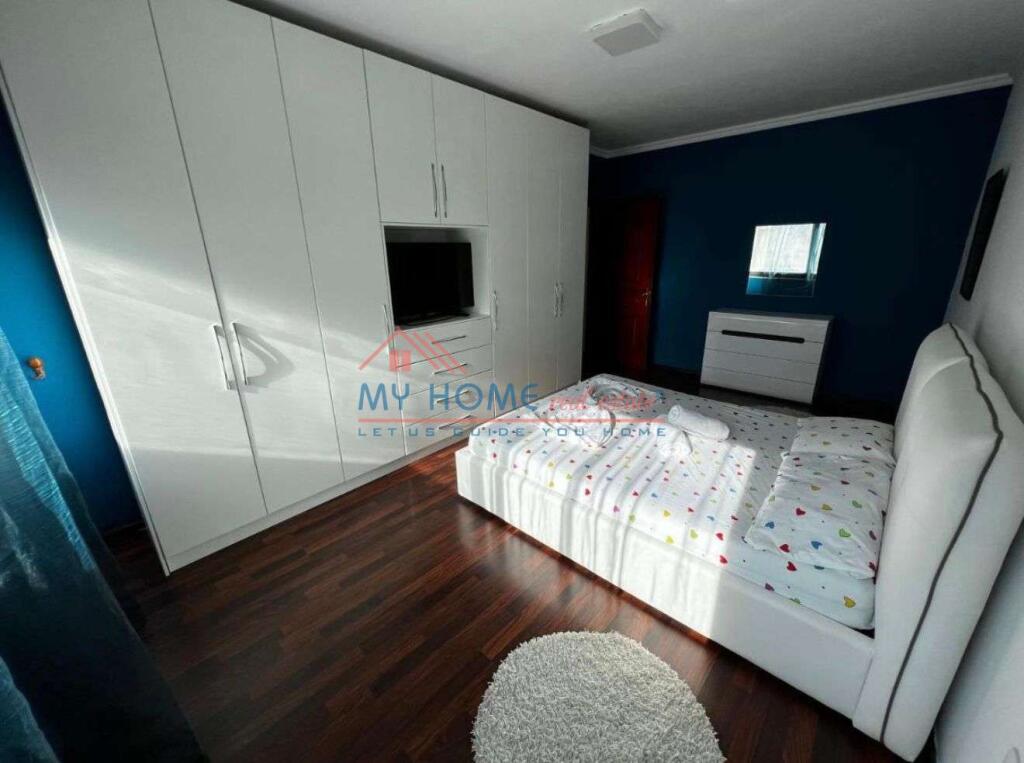 Apartament 2+1 me qera ne Rrugen Myslym Shyrit  Tirane