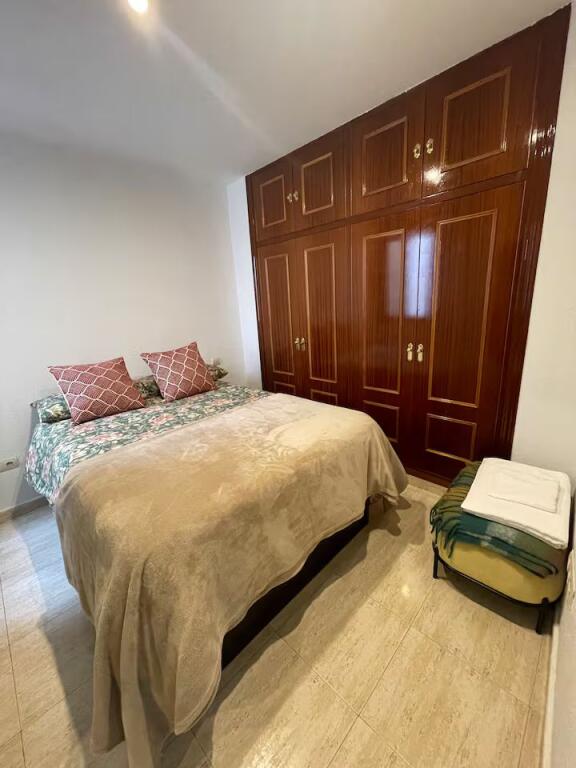 Apartament Me Qera 2+1 Tek Kodra e Diellit (ID B2201596) Tirane