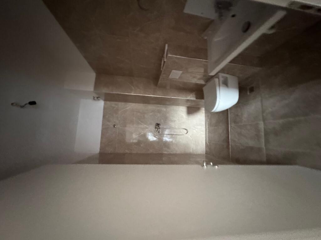 Apartment 2+1+2 for rent 📍 Trio Tower 🏢 Floor: 2 💶 Price: 58,000 lek / month 🛋 Condition: Partially furnished