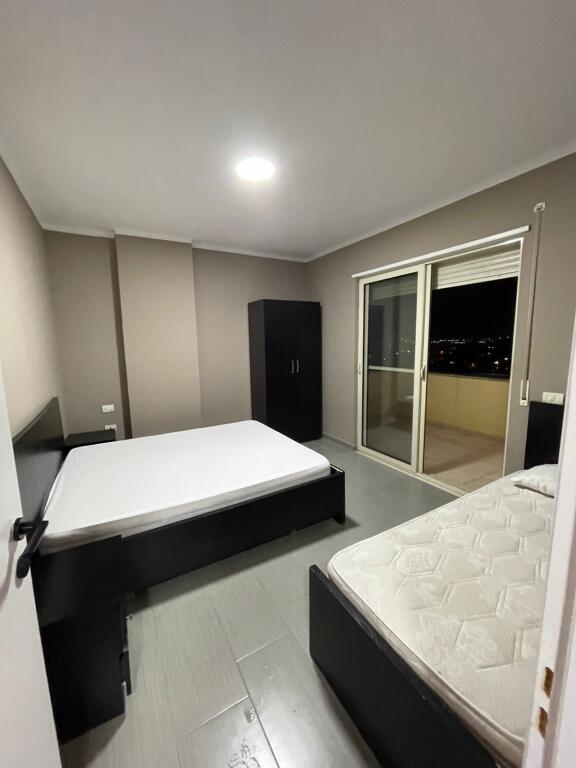 🏡 APARTAMENT ME QERA  2+1 ME POST PARKIMII PLAZH PRAN VIVAS HOTEL