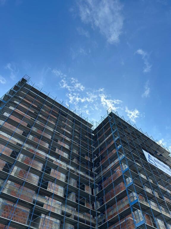 🏡 Shitet apartament 1+1+Post Parkimi te Orbitali, Bulevardi i Ri