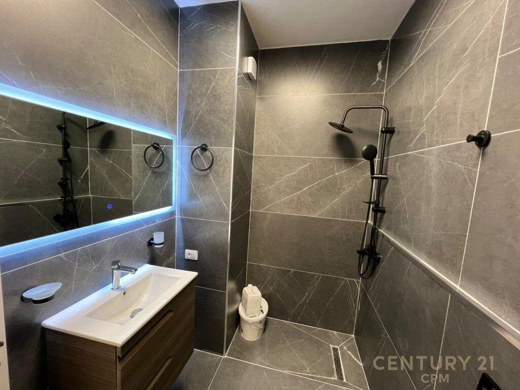 WE RENT APARTMENT FOR OFFICES, IN THE CENTER!!! 1,500 € /Month