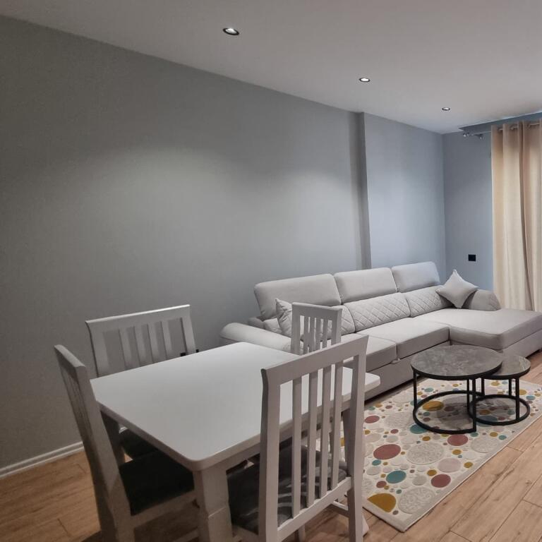 Appartamento 2+1 in affitto a Vlora