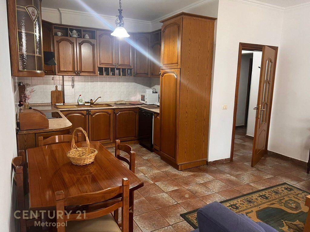 Apartament 2+1 me Qira, Gjimnazi Partizani 650 € /Muaj