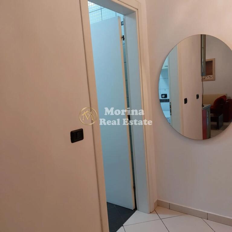 apartament 2+1, Stacioni i Trenit, Rruga Panorama, 600 euro.