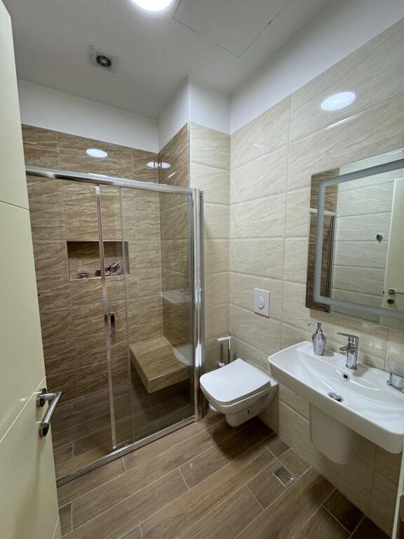 Rent, super apartment 2+1+2  9th floor, new building with 2 elevators  Newly furnished, never lived in before  Price 900€  Near Milo 2000, opposite Amerikan 3