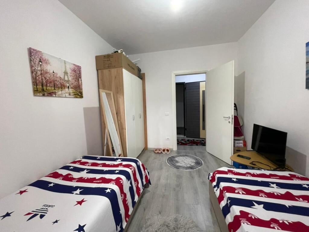 Apartament 2+1 per shitje tek Univers City.