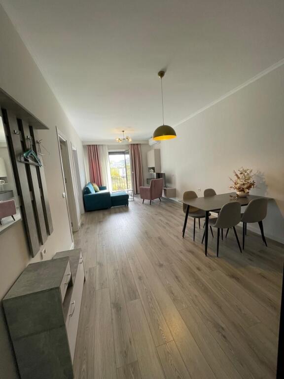 Apartament me qera te Rose Garden TEG
