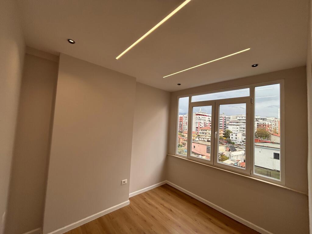 Vendesi 1+1 investito a Astir